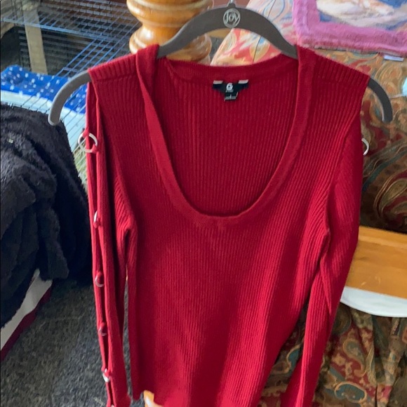 Red sweater - Picture 2 of 2